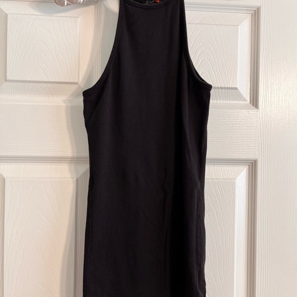 G by Guess halter tank top - Picture 5 of 10